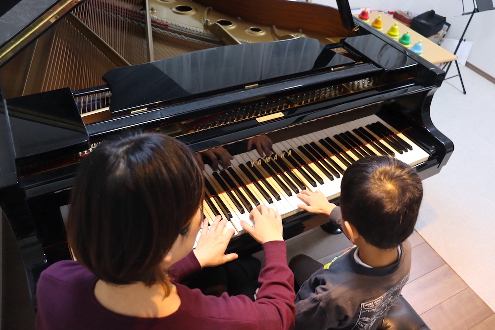 防音・音響・開放感に秀でたピアノ教室で公私共に大満足！