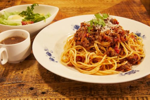 人気の秘訣は、ご主人と奥さまが磨き上げた品質の”あわせ技”