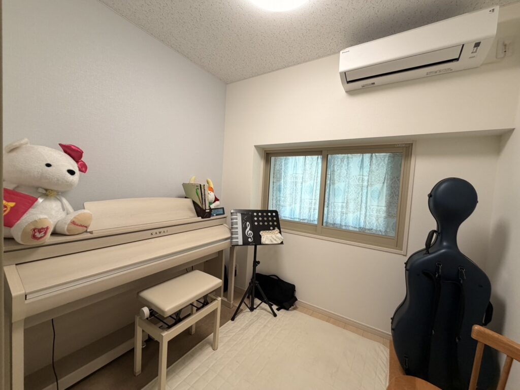 電子ピアノ、チェロ、イングリッシュホルン室（S様）