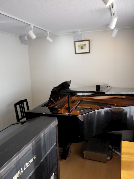 ピアノ室 岡部様